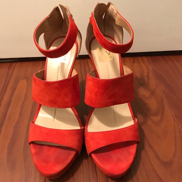 Orange heels - Picture 3 of 5